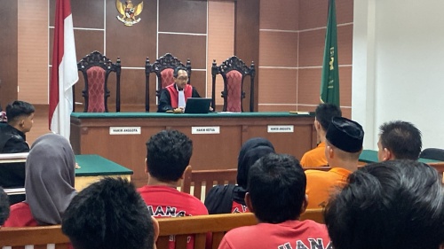 Hakim Jalani Ujian Doktor S3, Persidangan di PN Batam Terpaksa Ditunda Minggu Depan